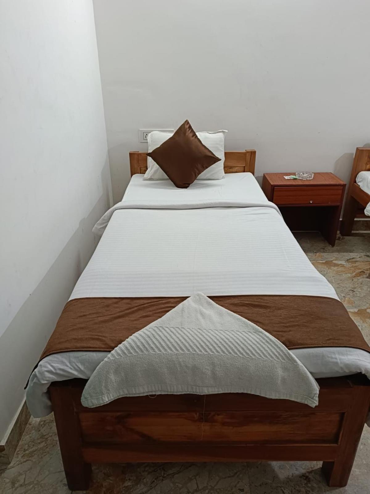 Hotel Atithi Grand Guwahati Exterior foto